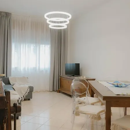 Beachfront By Immobiliare Gloria Feriehus